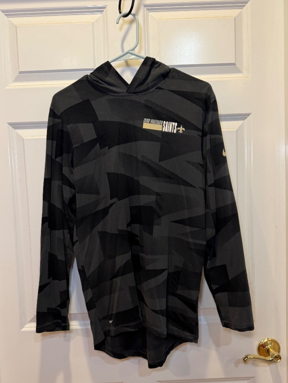 Men's Nike Black New Orleans Saints Dri-Fit Long Sleeved Hooded Shirt - Size S